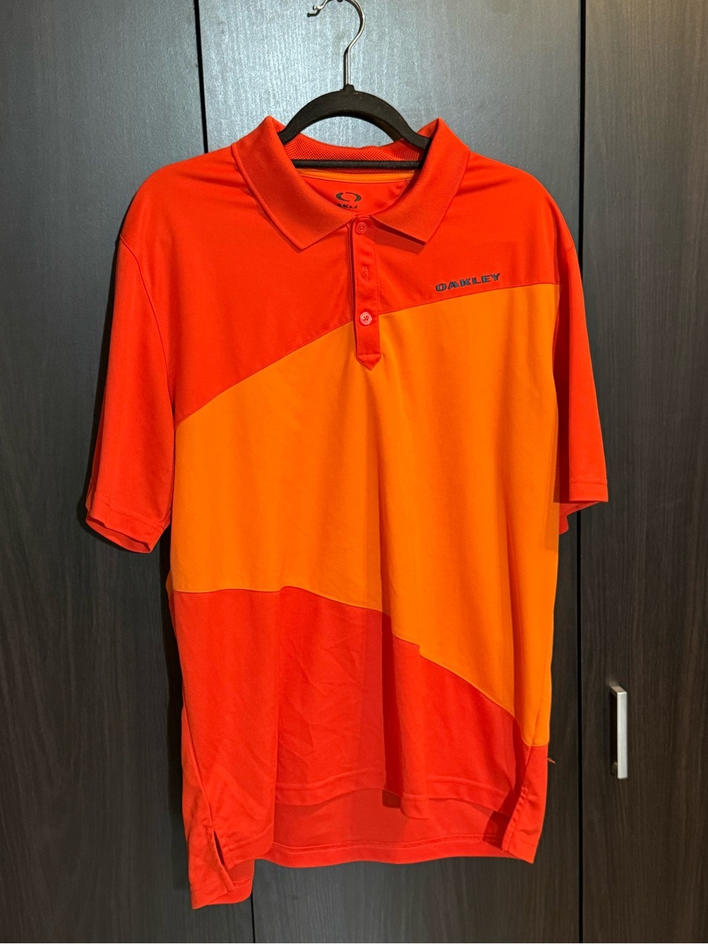 Oakley Golf Shirt - men’s XL